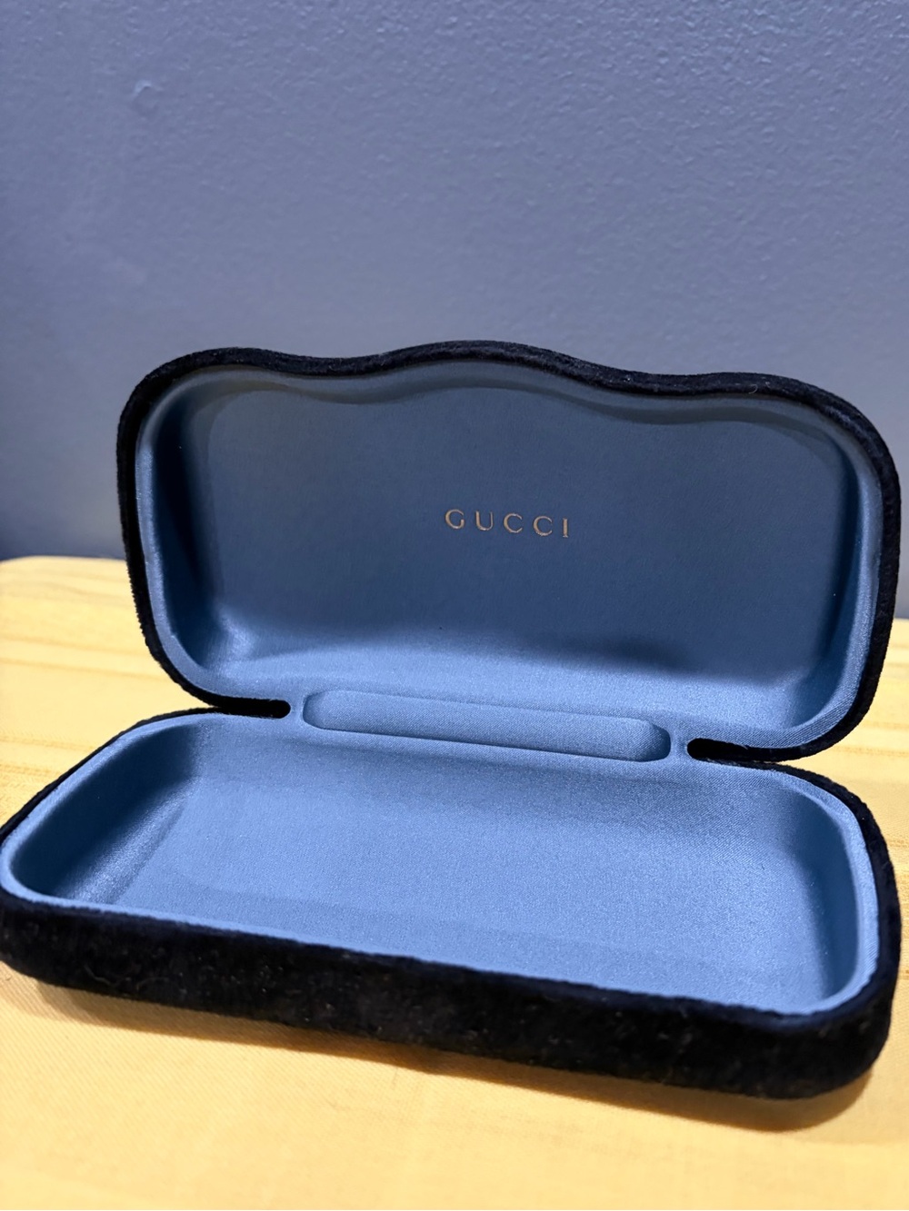 Authentic GUCCI Velvet Sunglasses Case Black Hard Clamshell Luxury Eyewear